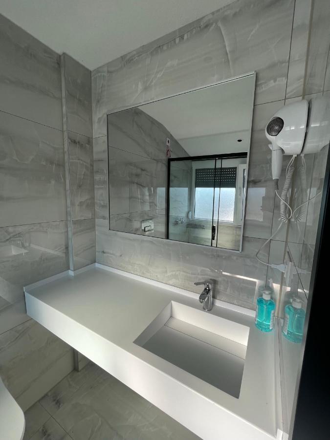 Kubi Hotel Струга Екстериор снимка